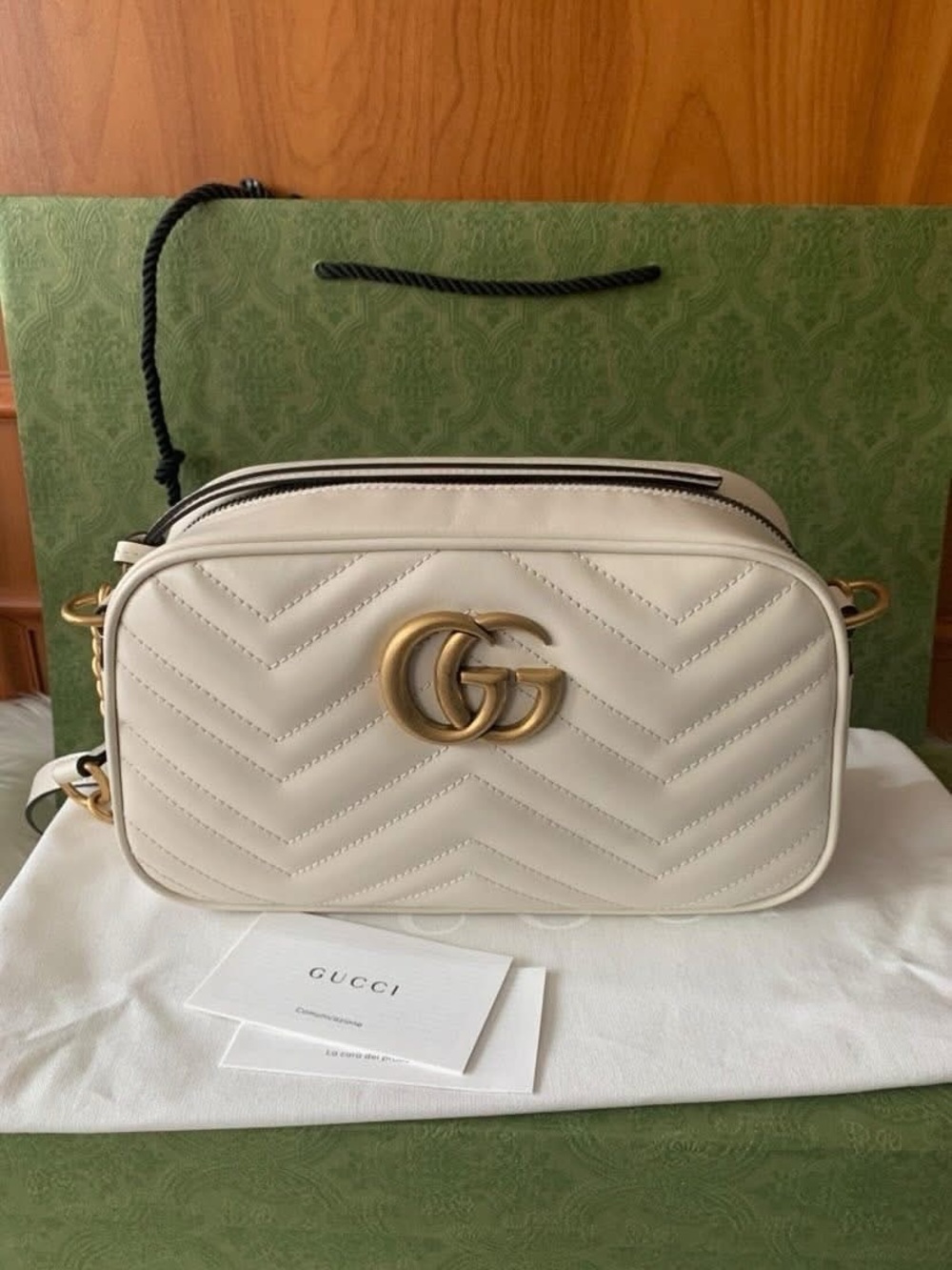 GUCCI MARMONT CAMERA BAG ✨🤍
💫 Brand New Beauty 💫